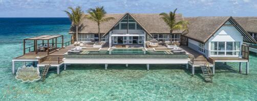 Four Seasons Resort Maldives at Landaa Giraavaru 5* Deluxe